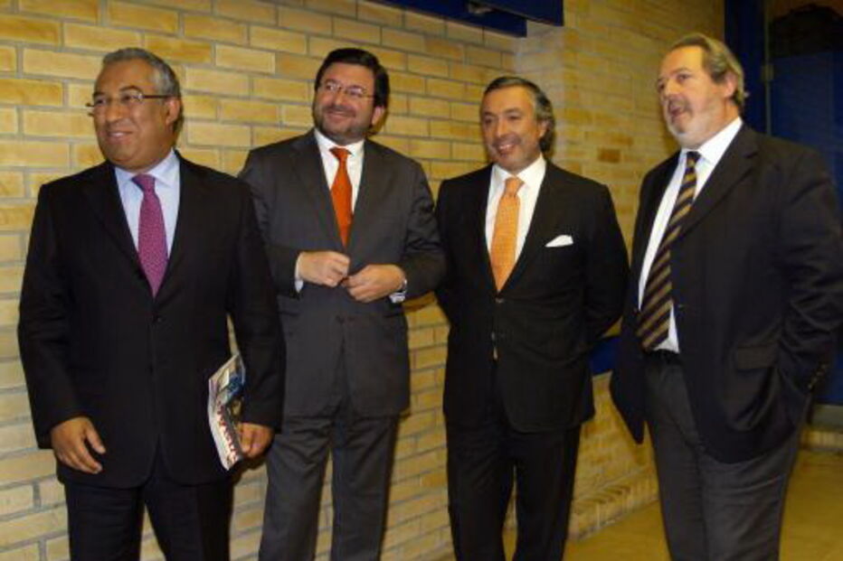 A SIC Notícias decidiu acabar com o programa Quadratura do Círculo, cuja última edição foi para o ar no dia 24 de janeiro.