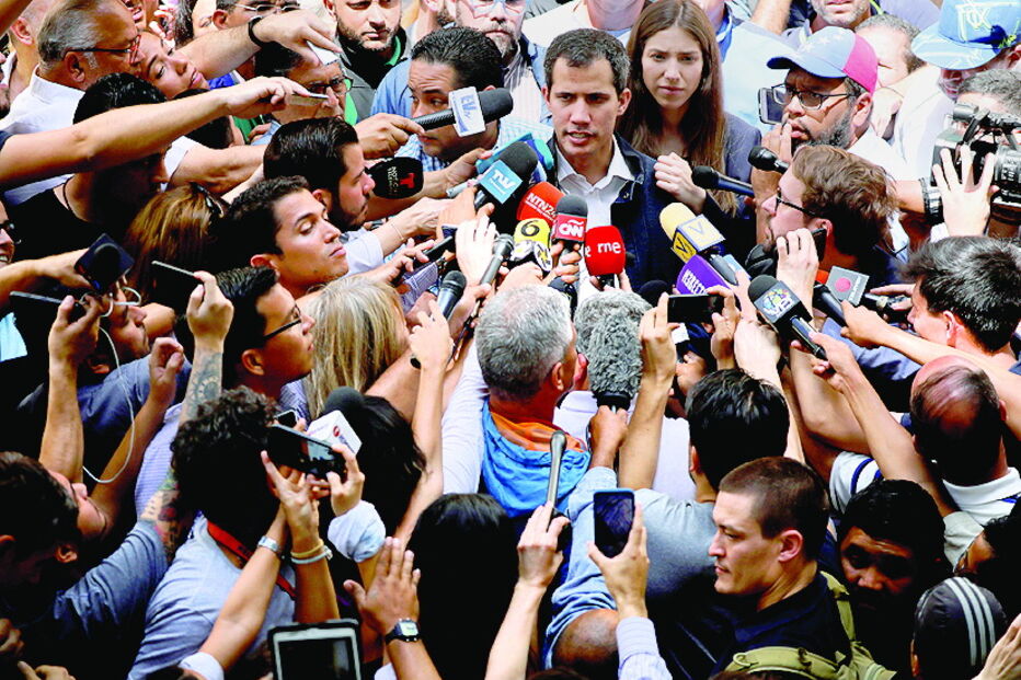 Guaidó quer pressionar Maduro  