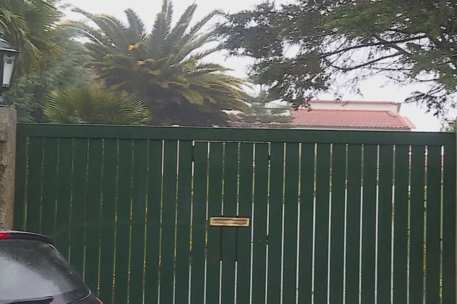 Quatro encapuzados assaltam casa com donos no interior em Lousada