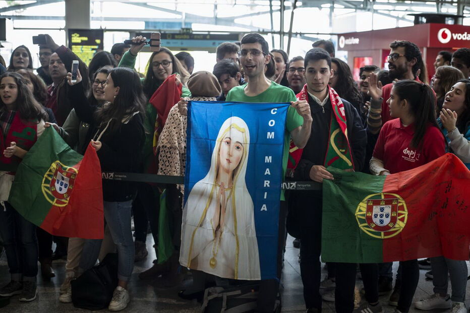 Chegada ao aeroporto de D. Manuel Clemente 