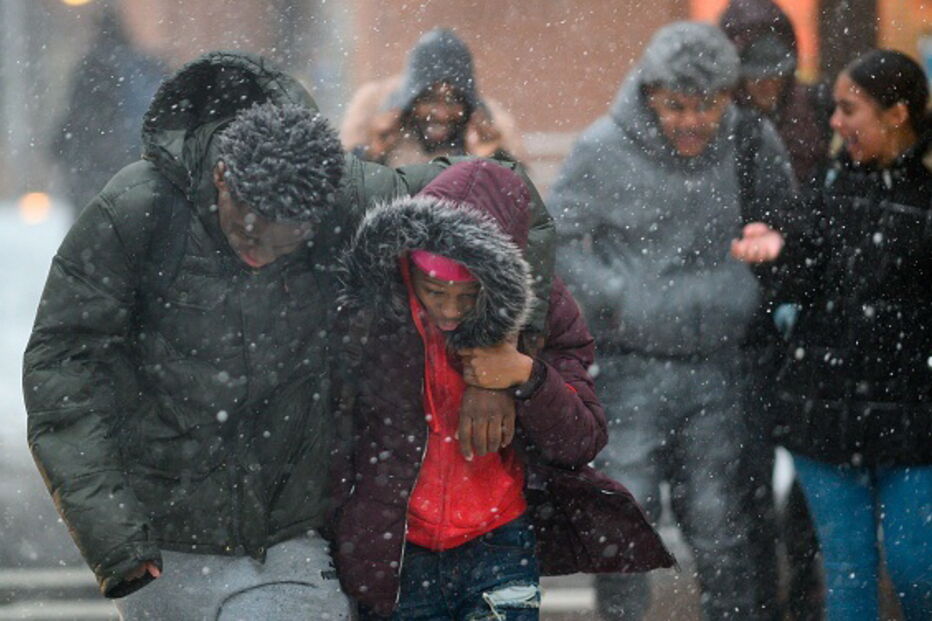 Temperaturas negativas deixam Estados Unidos da América pintados de branco