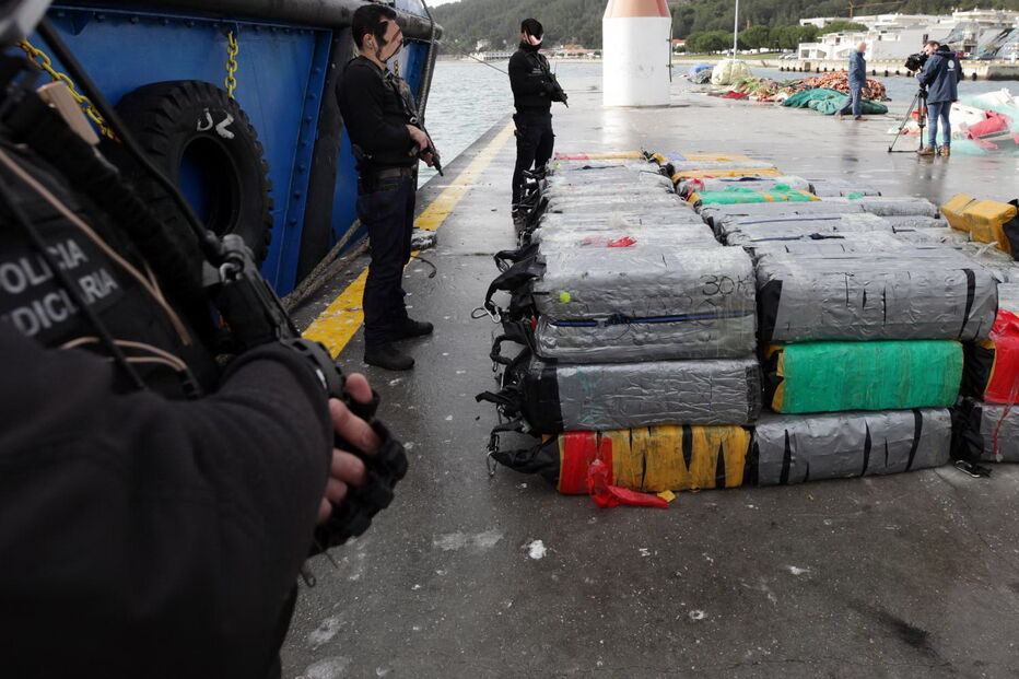 PJ apreende toneladas de cocaína em alto mar no valor de 125 milhões de euros