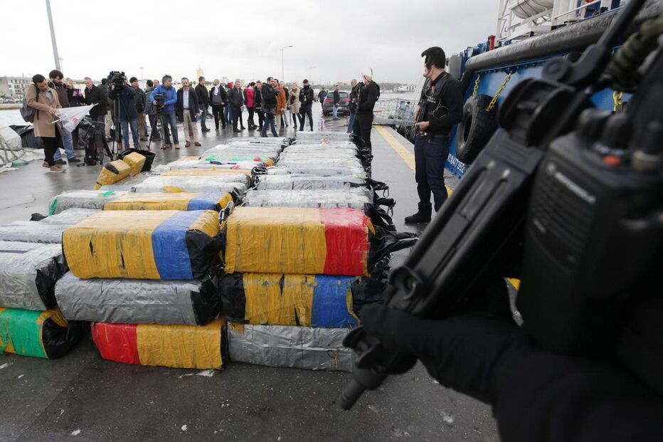 PJ apreende toneladas de cocaína em alto mar no valor de 125 milhões de euros