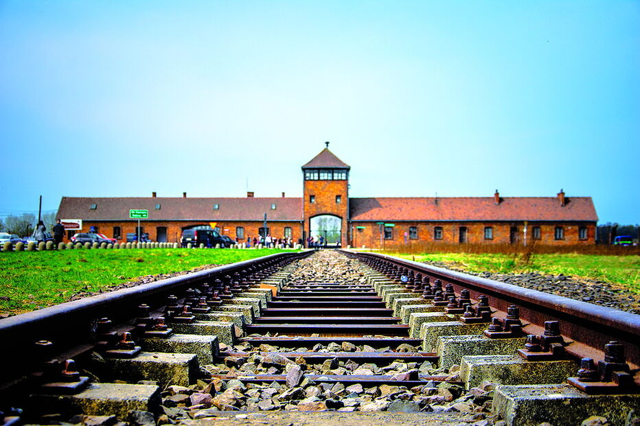 O campo de extermínio de Auschwitz é um símbolo do terror nazi  