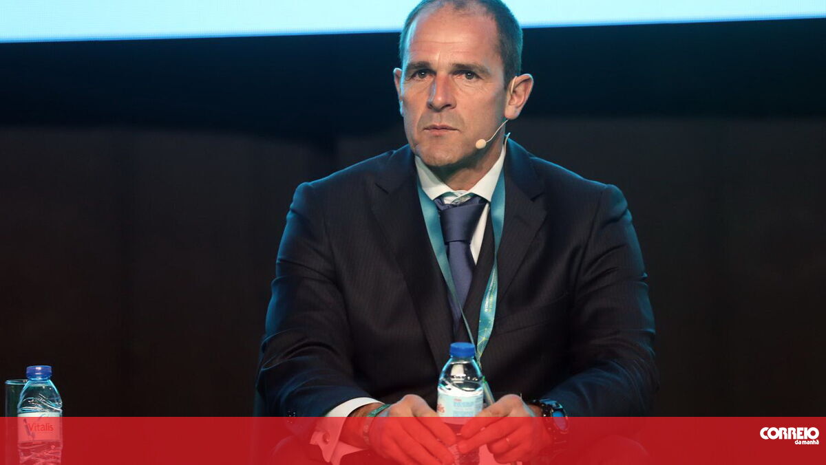 Tomaz Morais vai montar de formação interna e liderança no