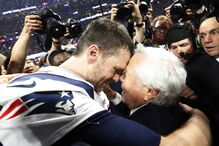 Patriots batem Rams e somam sexta vitória no Super Bowl