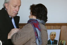 Pedro Santana Lopes no funeral do pai de Pedro Passos Coelho