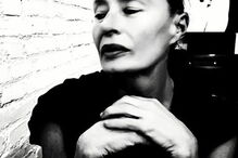 Famosa modelo vive sem-abrigo nas ruas de Barcelona