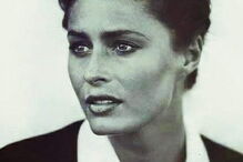 Famosa modelo vive sem-abrigo nas ruas de Barcelona