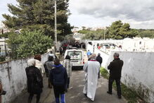 Balões e muitas lágrimas nas cerimónias fúnebres de avó e neta assassinadas no Seixal