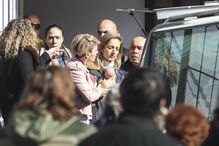 Balões e muitas lágrimas nas cerimónias fúnebres de avó e neta assassinadas no Seixal