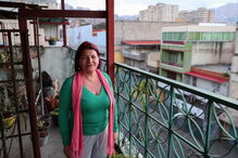 Glisel Salgado, assistente social com 52 anos, trabalha num programa para a colocação de crianças abandonadas em famílias substitutas, na Fundação Mi Família,