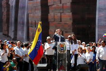 Marcha contra o governo de Nicolás Maduro marcada por alegria e esperança  