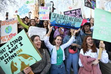 Alunos faltam às aulas para manifestação contra alterações climáticas
