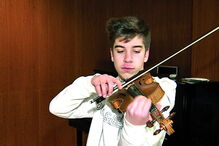 Um estudante durante aulas 