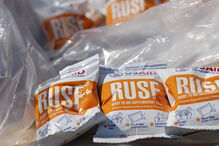 Primeiro avião dos EUA com ajuda humanitária já aterrou na fronteira com a Venezuela