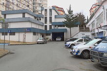 Homem agride mulher à porta da esquadra da PSP na Reboleira