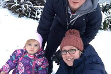 Pai cumpre último desejo e morre três horas depois de conhecer filha recém nascida