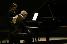 O pianaista Sequeira da Costa