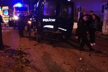 Carros da PSP ficaram muito danificados após acidente em Setúbal