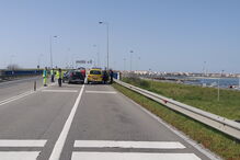 Acidente mortal com motociclista corta A25 em Aveiro