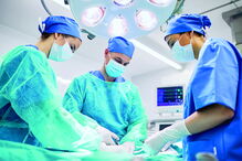 Cirurgia é o único tratamento eficaz para casos mais graves de sinusite ou rinossinusite, sobretudo quando há complicações associadas   