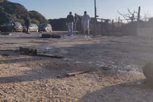 Chamas começaram num caixote do lixo e propagaram-se ao anexo 