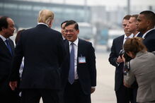 Trump abandona Hanói após cimeira falhada com Kim Jong-Un