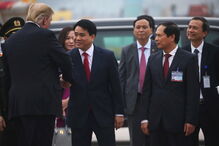 Trump abandona Hanói após cimeira falhada com Kim Jong-Un