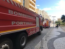 Fogo obriga a retirar 45 pessoas de hotel em Portimão