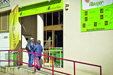 Grupo Alicoop era dono dos supermercados Ali Super