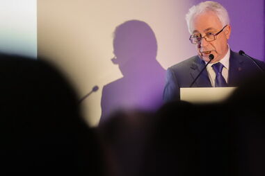 Carlos Costa