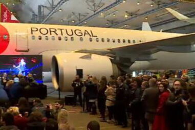 Zé Pedro dá nome a avião da TAP