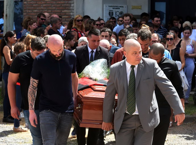 Pai do jogador Emiliano Sala morre 3 meses após morte do filho em