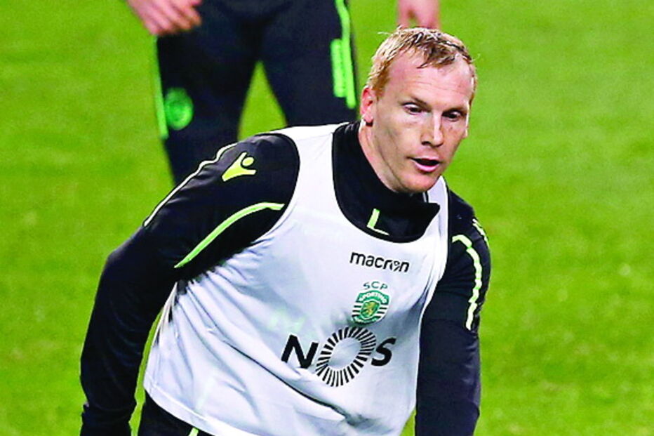 Jérémy Mathieu trabalha com vista a estar à disposição de Marcel Keizer