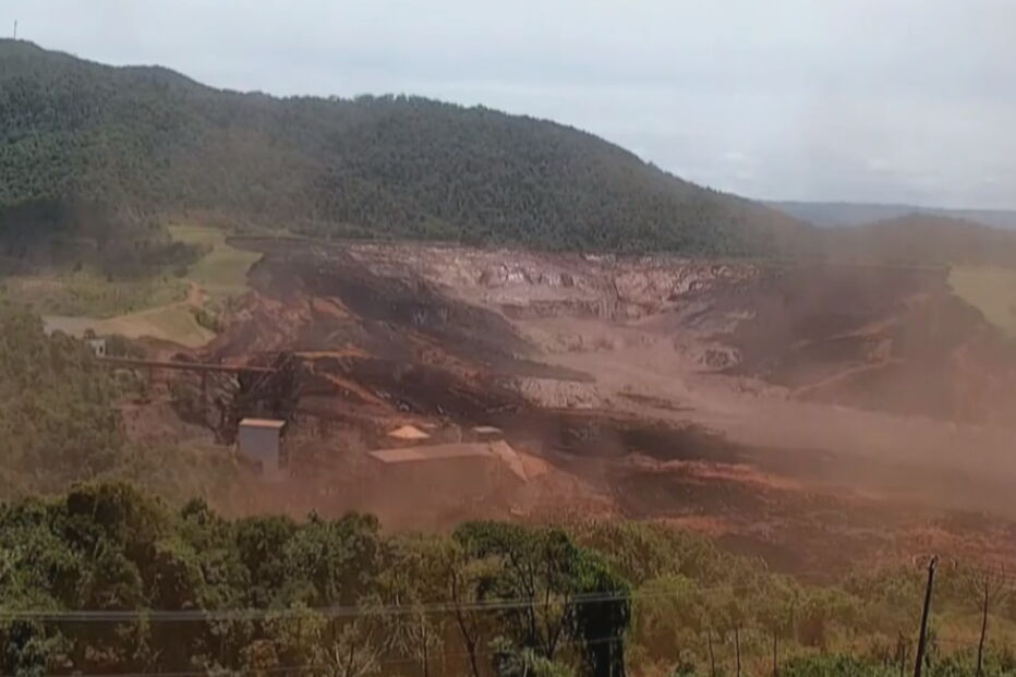 Novo vídeo mostra o momento exacto em que a barragem de Brumadinho colapsa