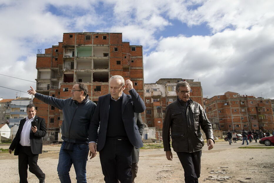 Visita de Santana Lopes ao bairro da Jamaica