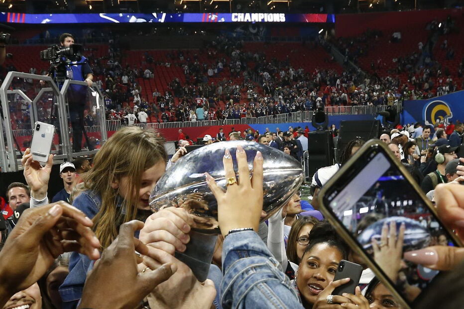 Patriots somam sexto triunfo no Super Bowl