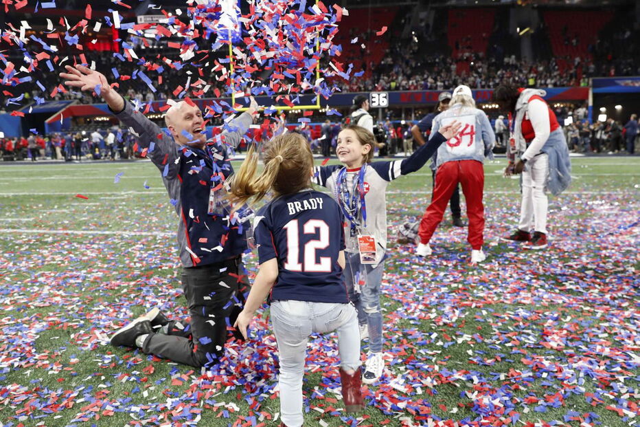 Patriots batem Rams e somam sexta vitória no Super Bowl