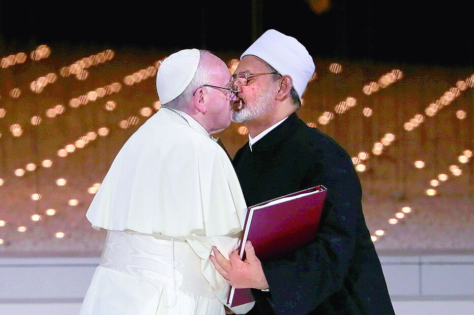 Papa Francisco com o Grande Imã de Mesquita de Al-Azhar, Ahmed al-Tayeb