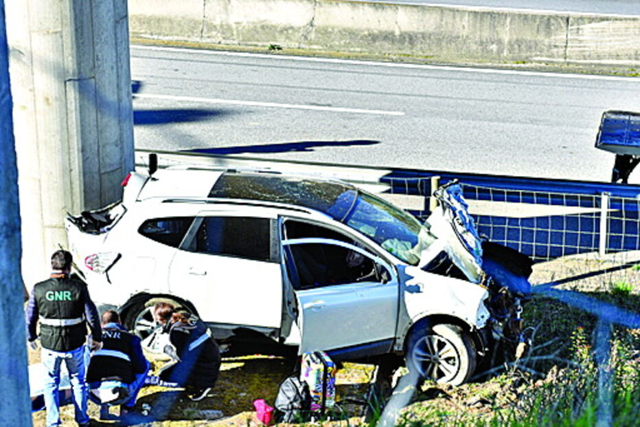 Mulher morre em acidente no Fundão