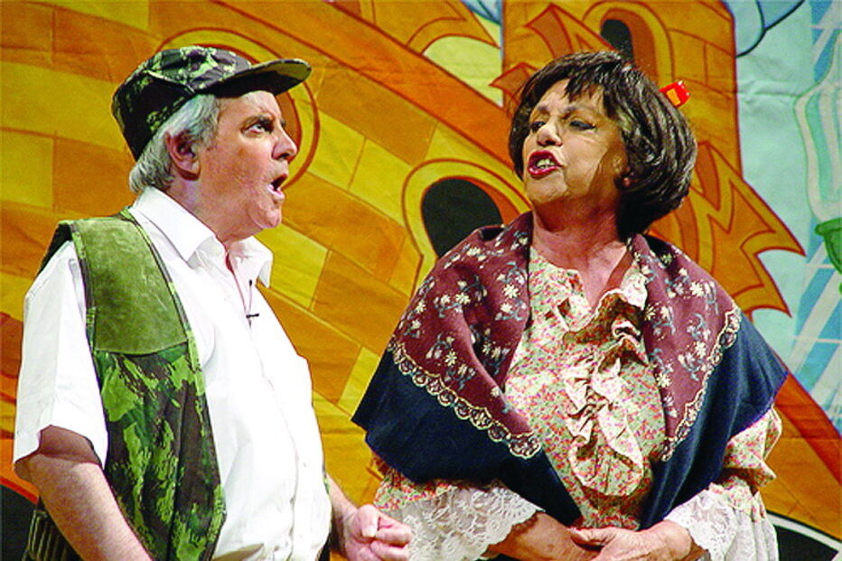 Revista à Portuguesa com Natalina José 