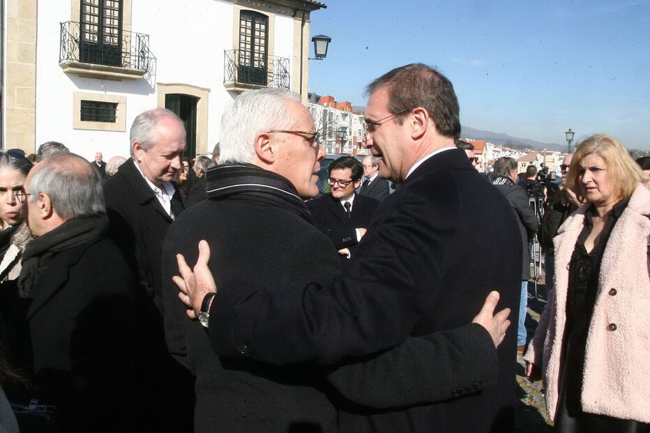  Miguel Macedo no funeral do pai de Pedro Passos Coelho