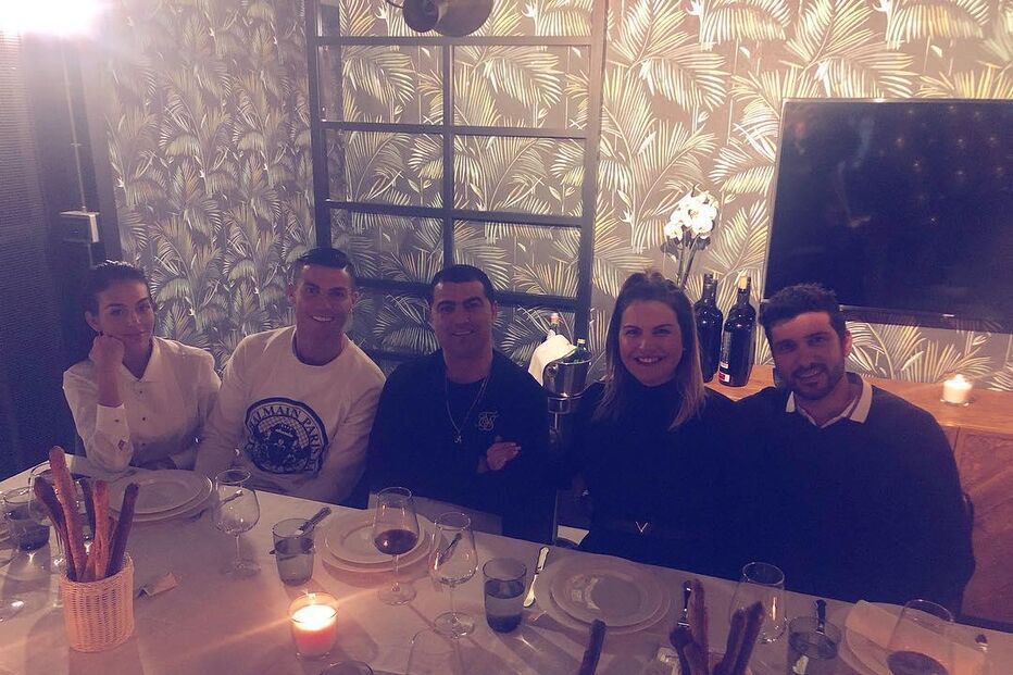 Georgina, Ronaldo, Hugo e Kátia no aniversário do craque em Turim