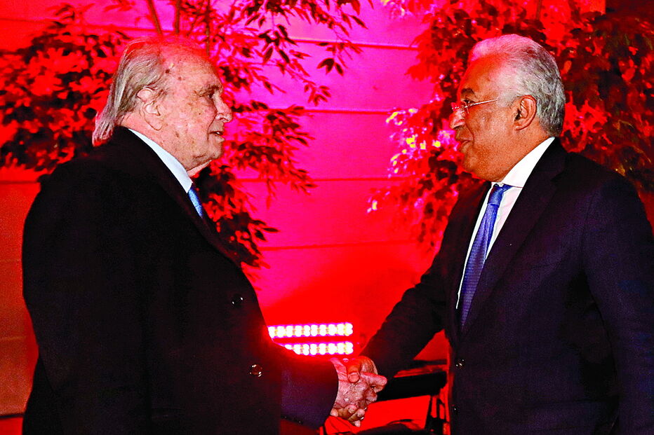 António Costa recebido por Pinto Balsemão na SIC