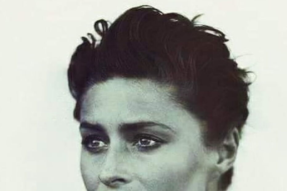 Famosa modelo vive sem-abrigo nas ruas de Barcelona