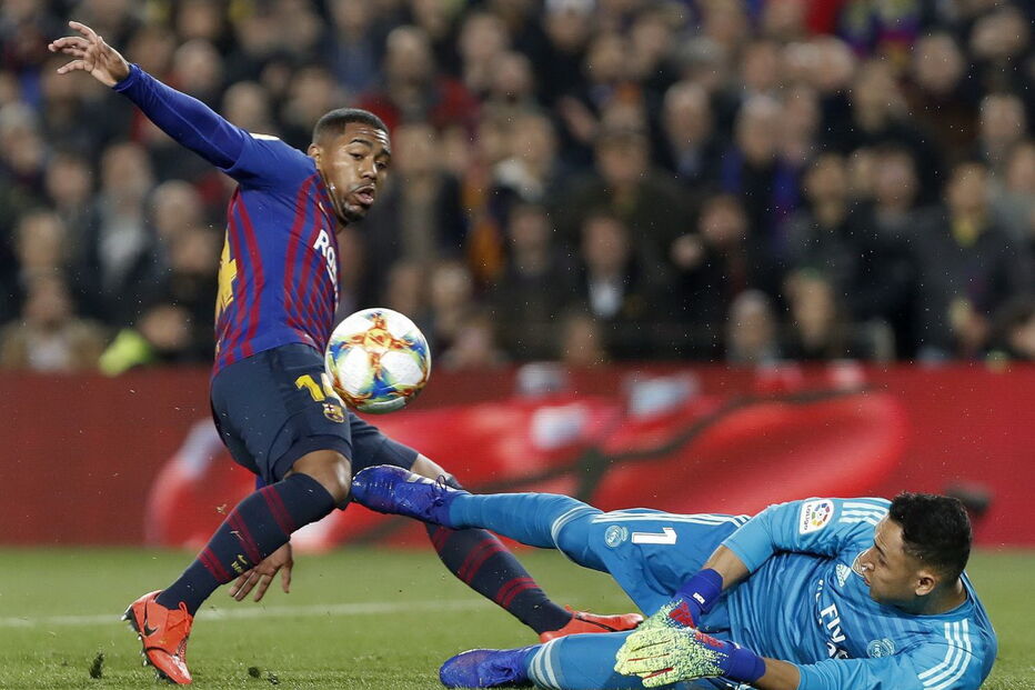 Duelo espanhol entre Barcelona e Real Madrid acaba empatado