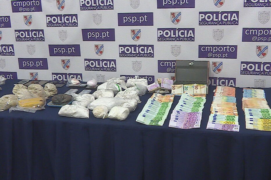 Droga apreendida no Bairro do Aleixo, no Porto