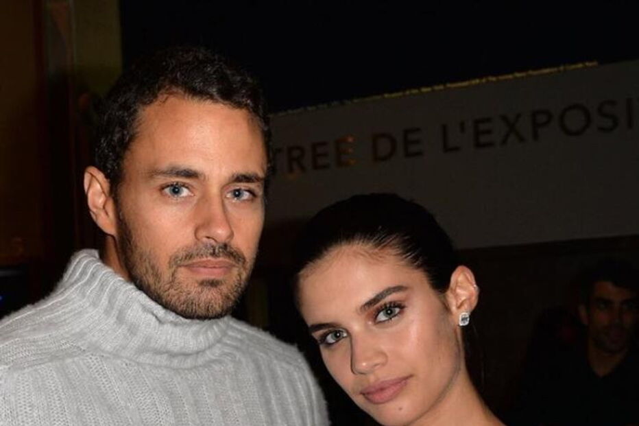 Sara Sampaio e o namorado Oliver Ripley