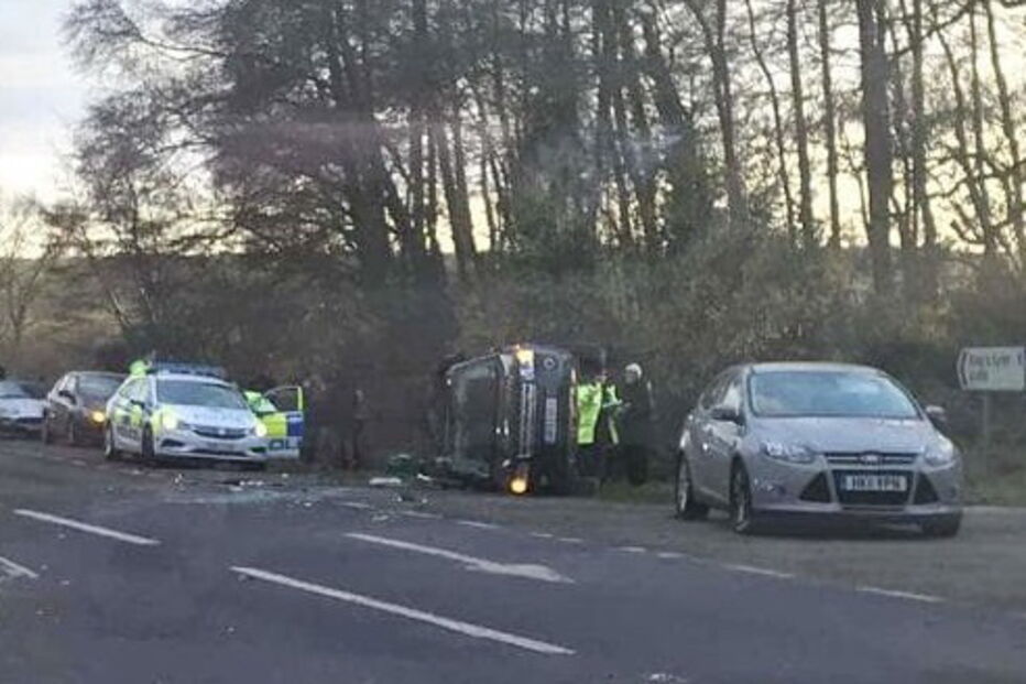 Príncipe Filipe envolvido em acidente de viação